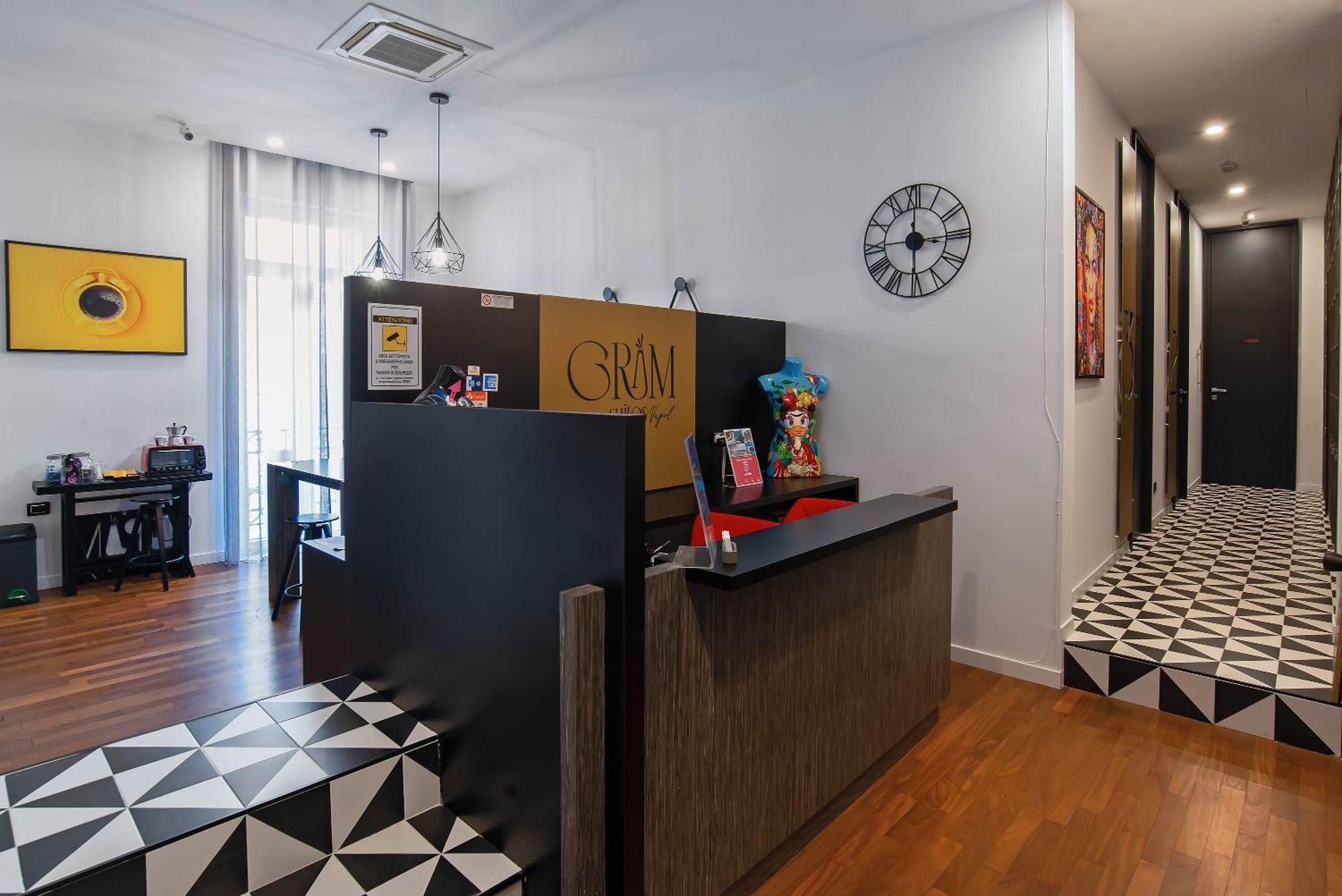 נאפולי Gram Suites מראה חיצוני תמונה